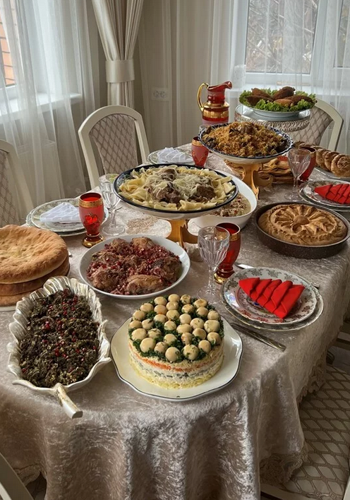 [Элеонора Киракосян] Праздничные столы от Нани (2023)